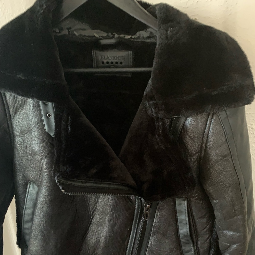 Bomber jacket- Faux Vegan leather , faux fur lined 🗣️DAMAGE TO COLLAR 🗣️